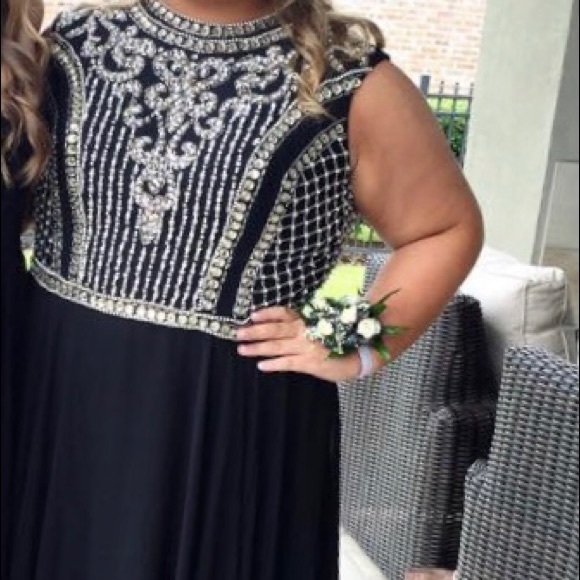 Jovani long formal gown - Picture 4 of 4